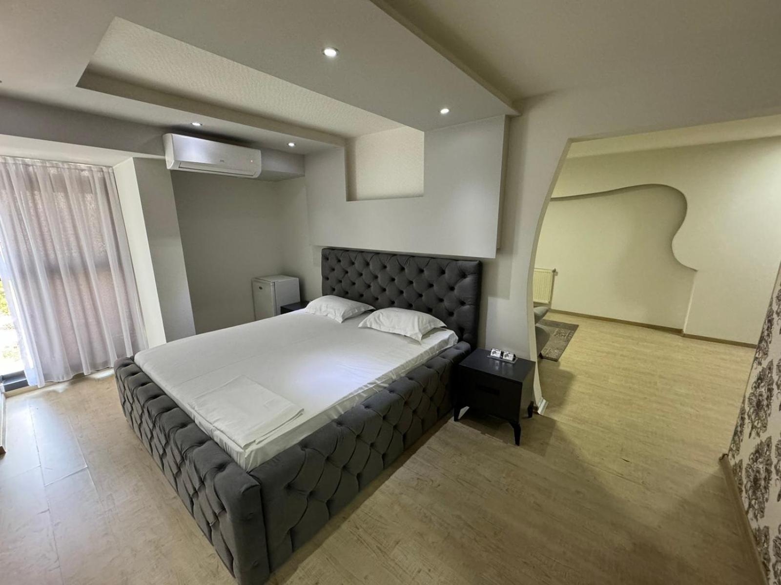 Hotel Pashtriku Gjakova Exterior foto
